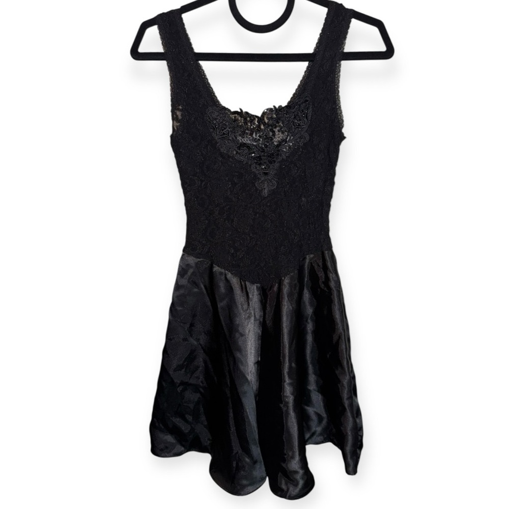 CINEMA ETOILE Vintage Black Lace Slip Dress Nightgown Circa 1980 Size Small